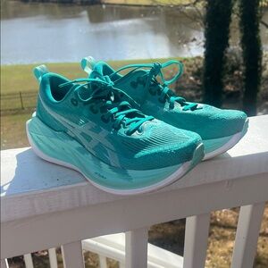 ASICS men's 7 women's 8.5 Teal Running Shoes - Lightweight Cushioning